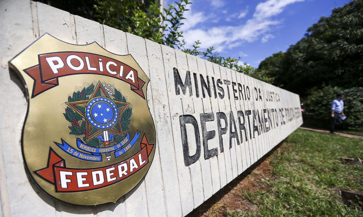 PF cumpre mandados contra suspeitos de câmbio ilegal em SP