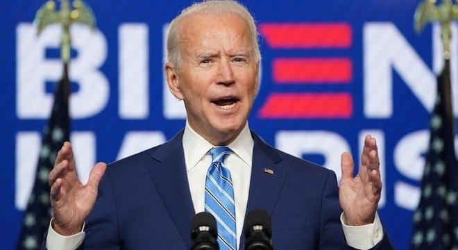 Segundo projeções, Biden precisa de um estado para vencer