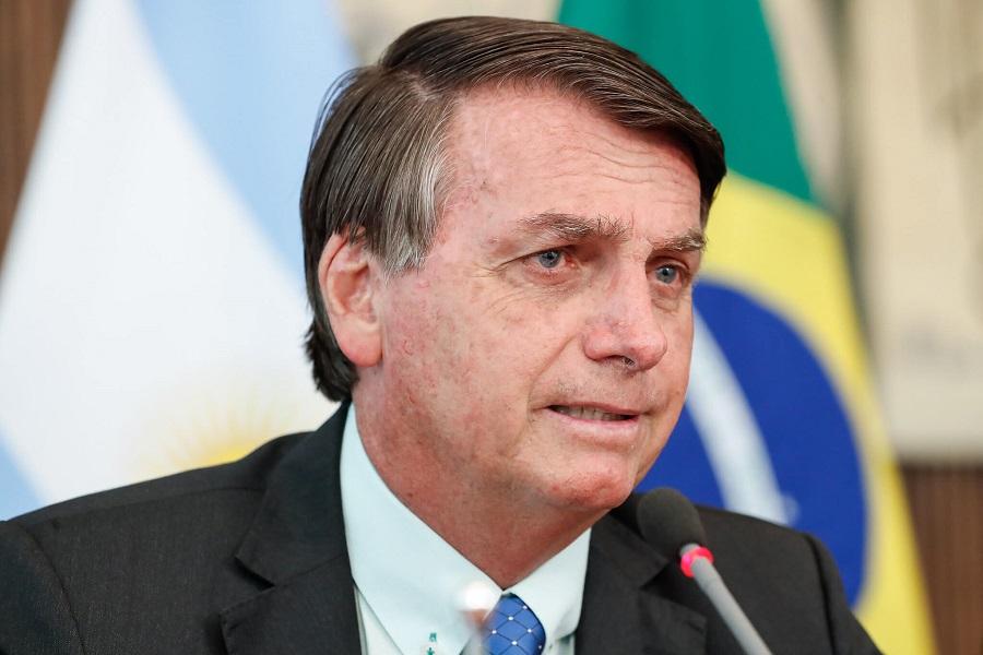 BOLSONARO DESISTE DE NOVO PROGRAMA SOCIAL E RETOMA BOLSA FAMÍLIA EM JANEIRO