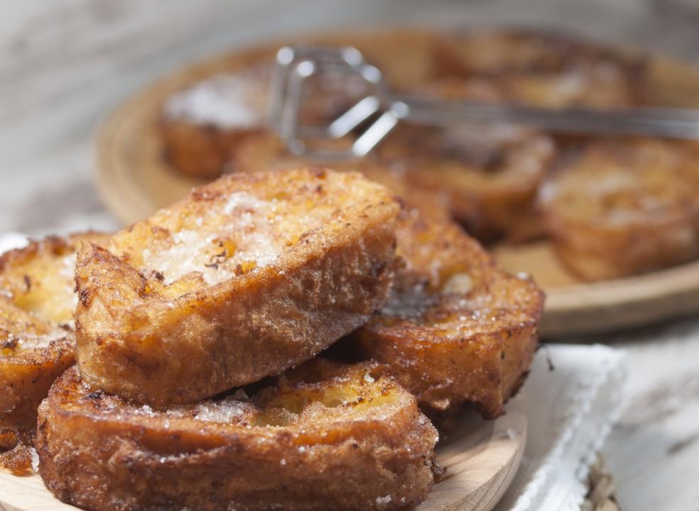 Como fazer rabanada? Três receitas simples, rápidas, fit e funcionais