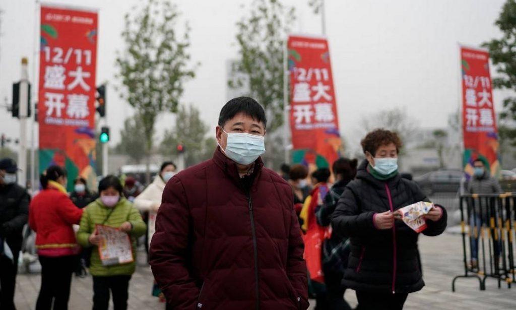 COVID-19: CONTAMINAÇÃO EM WUHAN, NA CHINA, PODE SER DEZ VEZES MAIOR QUE O NÚMERO OFICIAL, DIZ ESTUDO