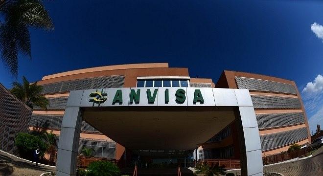 Em carta aberta, Anvisa rechaça pressão política em torno da vacina