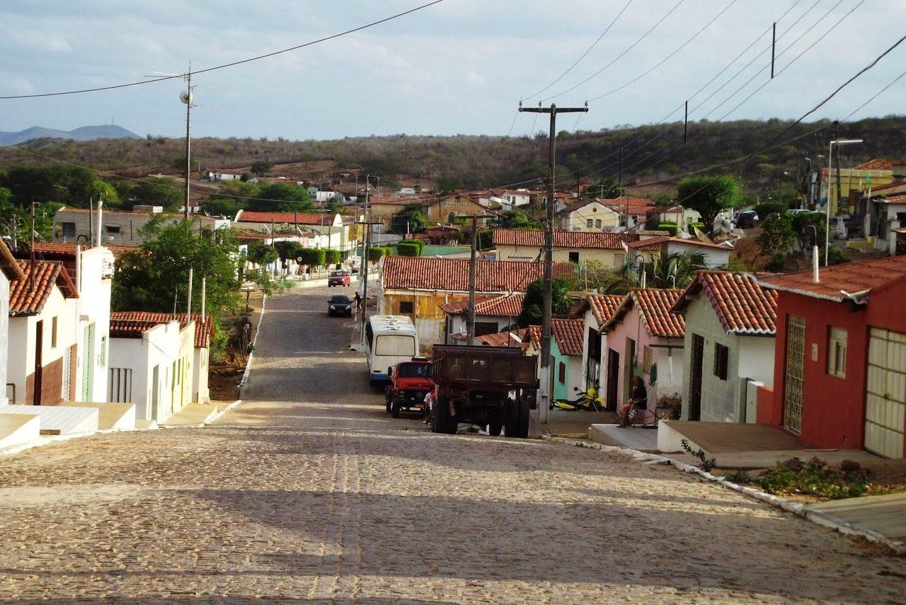 Caern faz manutenção no Sistema Adutor Sertão Central nesta quinta