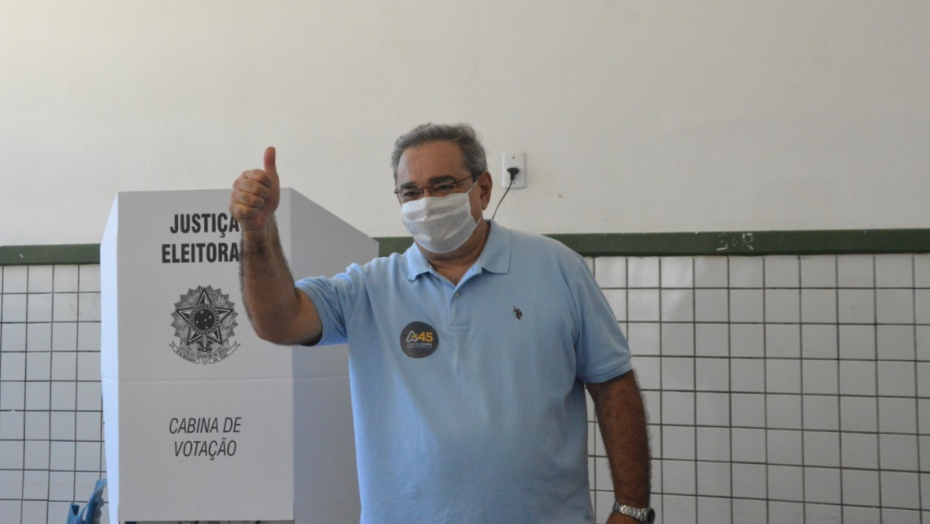 “Continuarei a fazer as nomeações sem pressa”, diz prefeito Álvaro Dias após exonerações