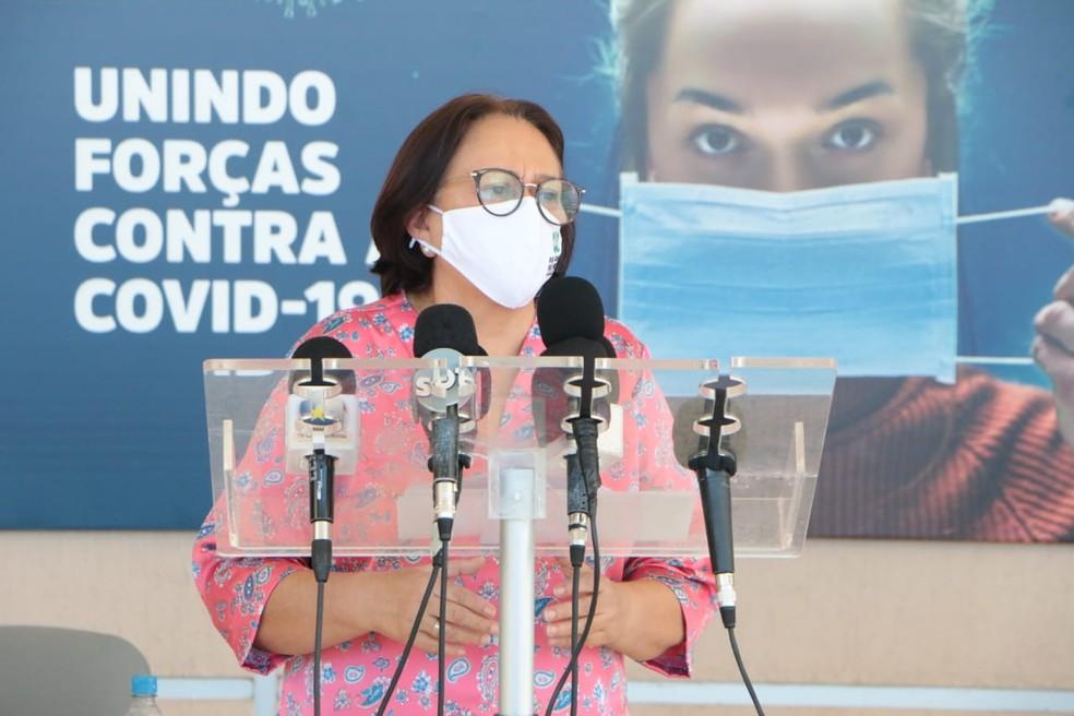 Em ofício, governadora do RN pede a Bolsonaro que inclua profissionais da educação nas fases iniciais da vacina contra Covid-19