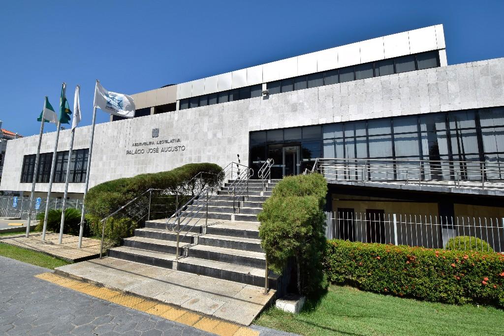 Ex-servidora fantasma da ALRN é condenada a devolver R$ 1,6 milhão ao erário