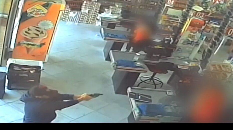 Homem é assassinado a tiros dentro de supermercado em município do RN