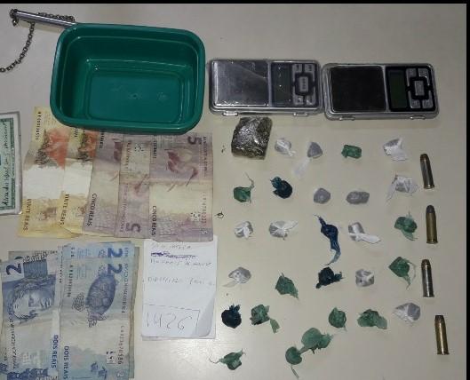 PM captura casal com drogas e munições na zona Norte de Natal