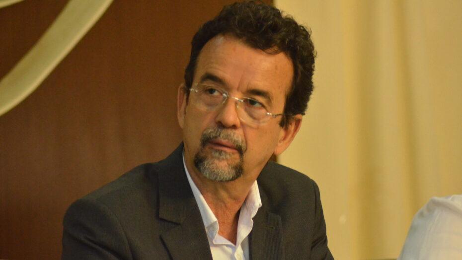 TRE-RN emite diploma de deputado federal para Fernando Mineiro