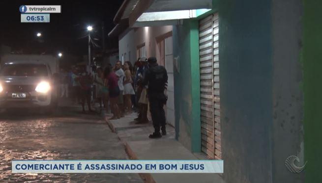 Comerciante é morto durante assalto em mercadinho na Grande Natal
