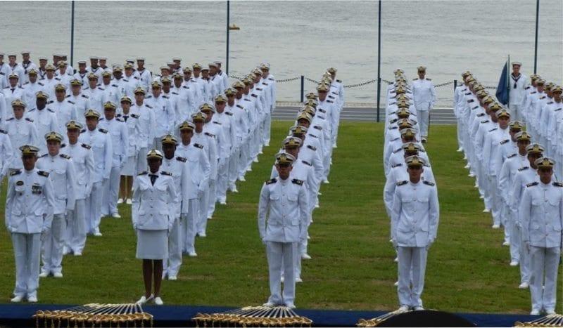 Marinha abre concurso para admissão à Escola Naval; salários de até R$ 10,9 mil