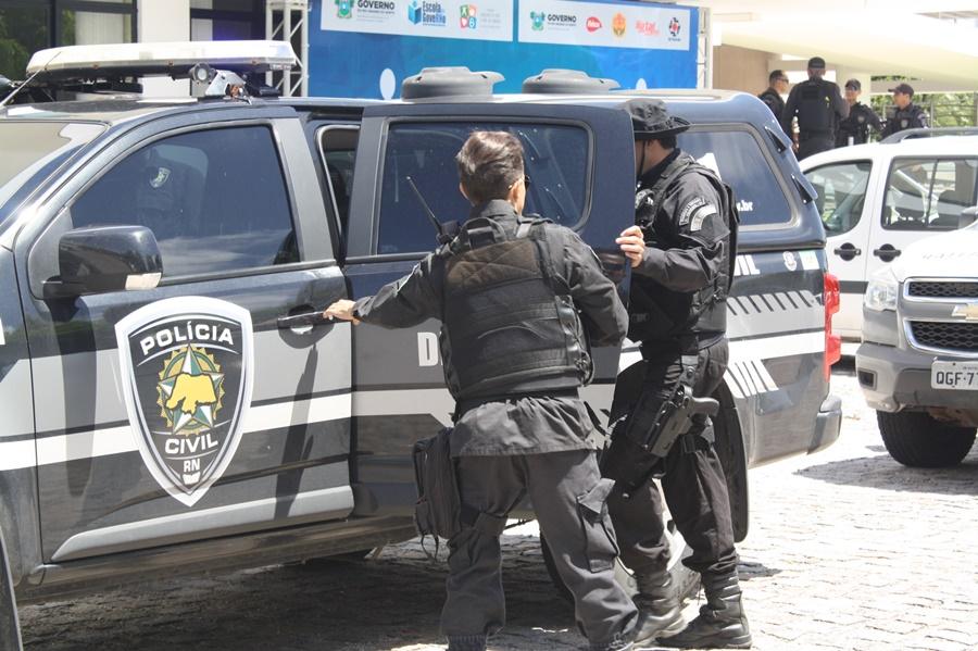 Polícia prende suspeito de matar, atear fogo e esconder corpo de homem no interior do RN
