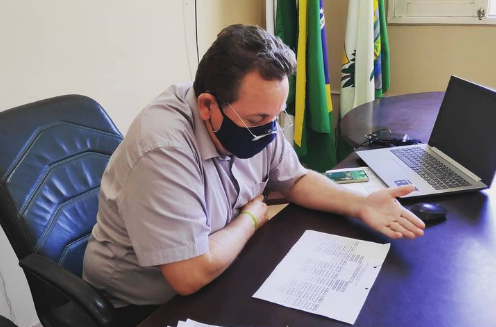 Prefeito Antônio Freire suspende vantagem, aumento e reajuste a servidores e empregados públicos e militares
