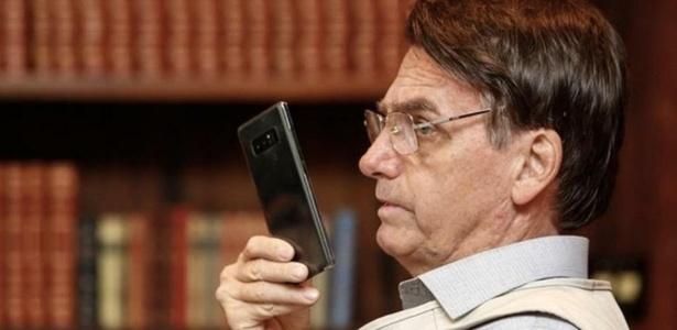 Bolsonaro veta integralmente projeto que daria internet grátis a alunos e professores