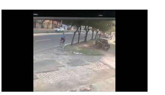 Ciclista morre após ser atingida por carro em avenida em Mossoró