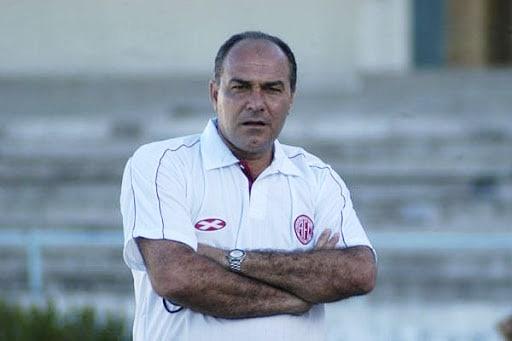 Ex-técnico do América morre por complicações da covid-19