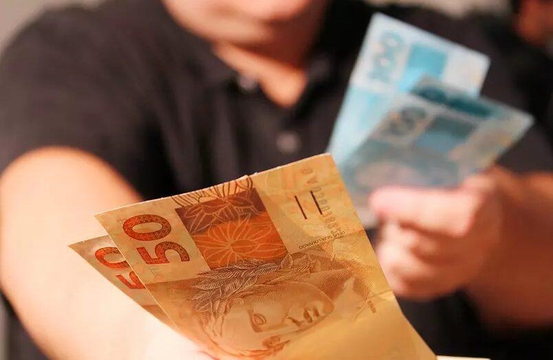 Primeira parcela da nova rodada de auxílio emergencial deve ser paga em abril