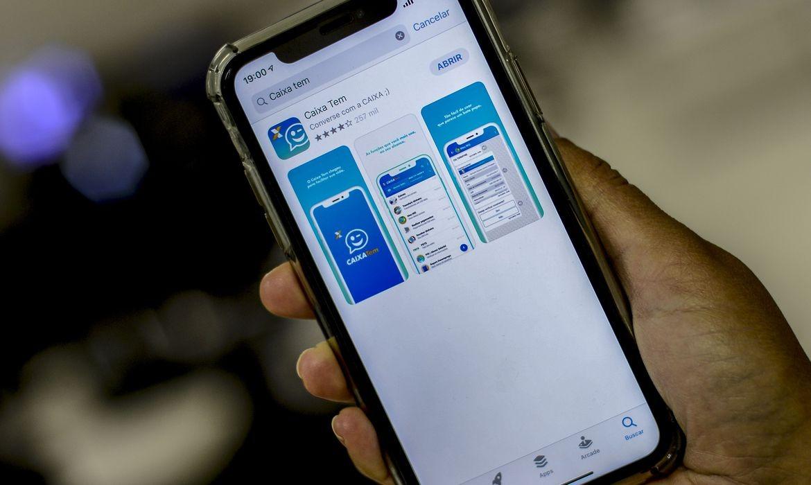 Trabalhadores informais poderão consultar auxílio emergencial a partir de abril