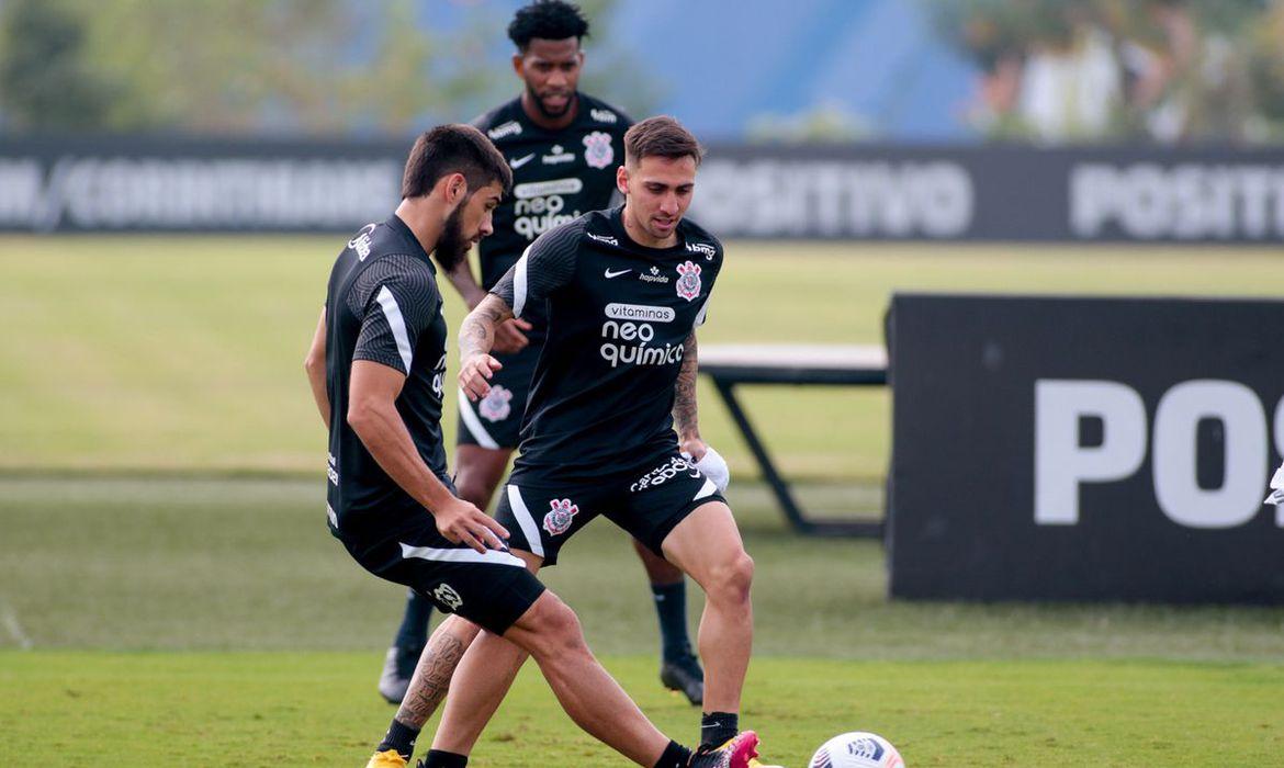 Em meio a maratona, Corinthians decide futuro na Copa Sul-Americana