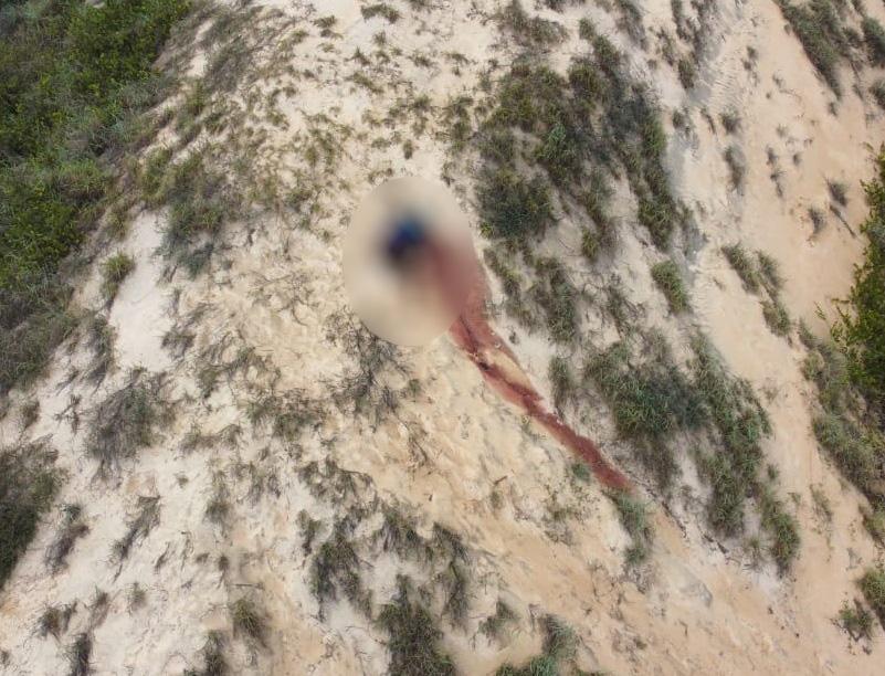[FOTO E VÍDEO] NÍSIA FLORESTA: CADÁVER É ENCONTRADO NAS DUNAS DA PRAIA DE BÚZIOS