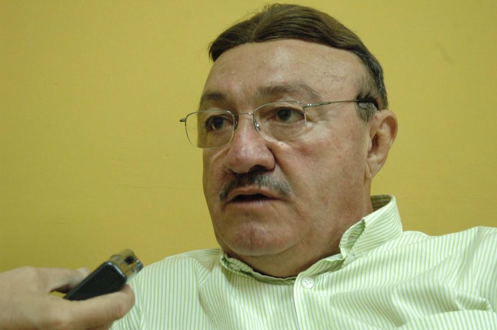 Membro da Academia Norte-rio-grandense de Letras, jornalista João Batista Machado morre em Natal