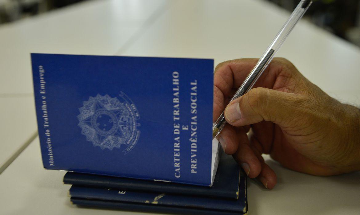 Sine oferece mais de 30 vagas de emprego nesta segunda-feira no RN