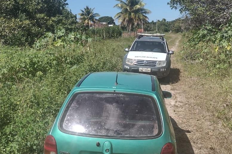CARRO ROUBADO EM GOIANINHA É RECUPERADO PELA POLÍCIA MILITAR EM SÃO JOSÉ DE MIPIBU
