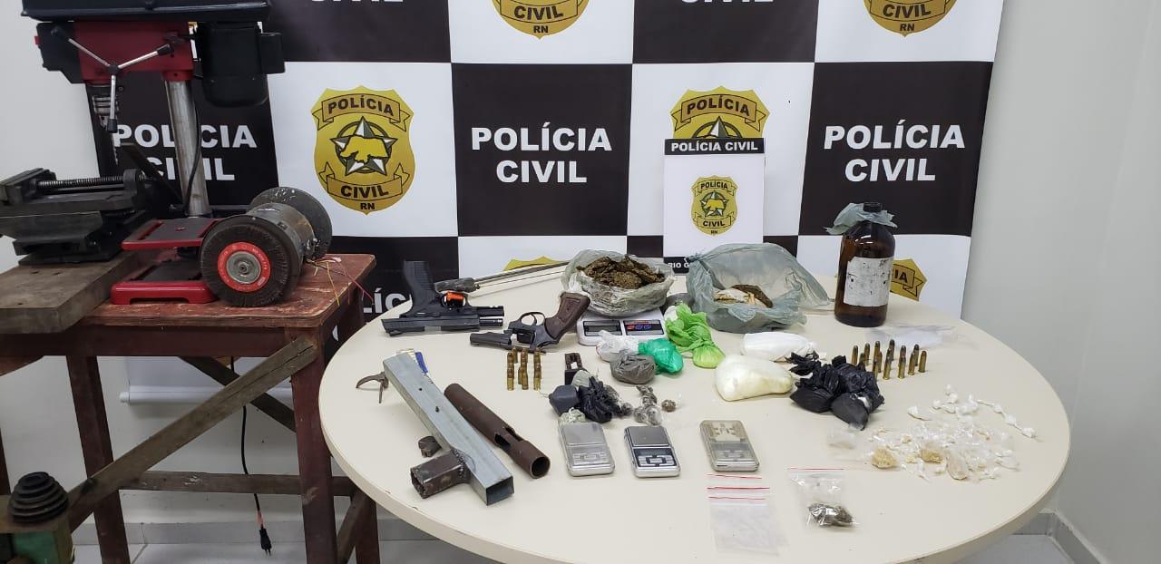 Polícia fecha fábrica clandestina de armas de fogo em Natal