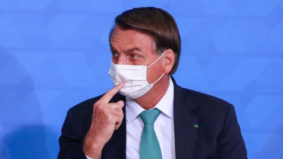Gravações indicam que Bolsonaro demitiu ex-cunhado por não devolver salário, diz site