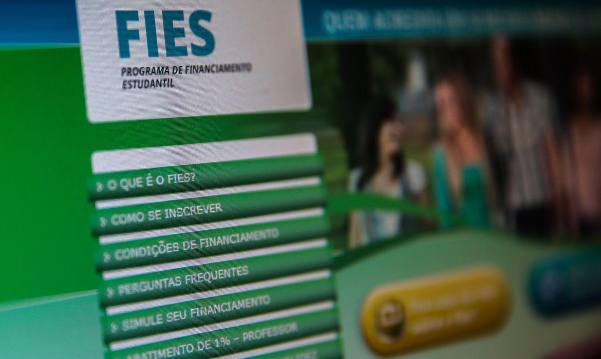 Inscrições para o Fies do segundo semestre terminam nesta sexta-feira