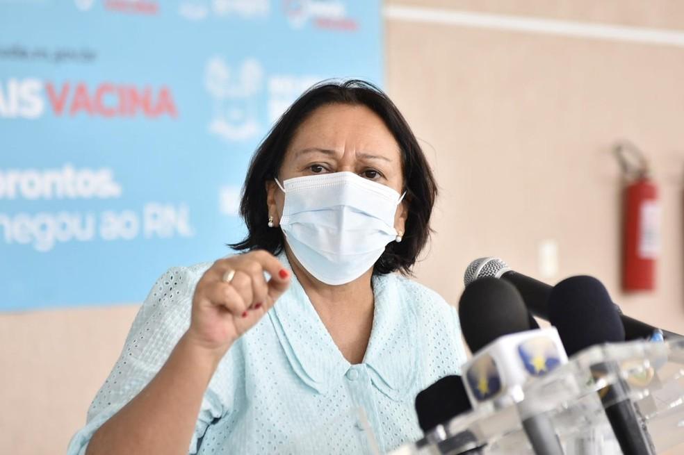 Promessas dos políticos: Fátima Bezerra cumpriu 22% dos compromissos de campanha após 2 anos e meio de mandato