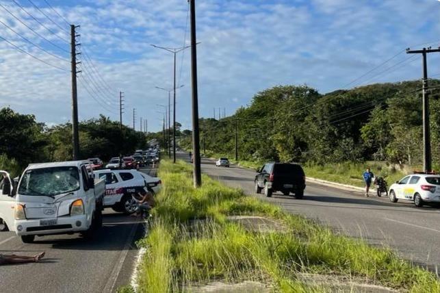Após ser assaltado, homem morre atropelado por caminhão enquanto pedia ajuda na PB
