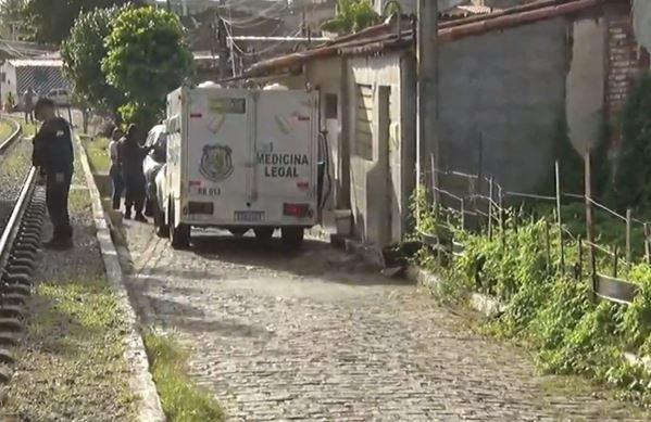 Dois homicídios são registrados nas Quintas durante a madrugada