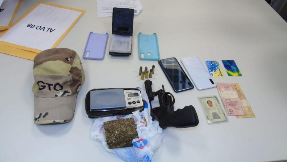 Operação em Caraúbas prende dois suspeitos de tráfico de drogas