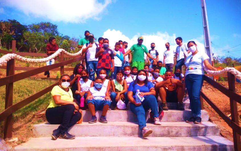ALUNOS DO 5º ANO B e C PARTICIPARAM DE ATIVIDADES NO ECOPARQUE GUARAÍRAS