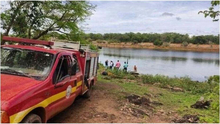 Homem entra em lago para livrar-se de abelhas e é mordido por piranhas