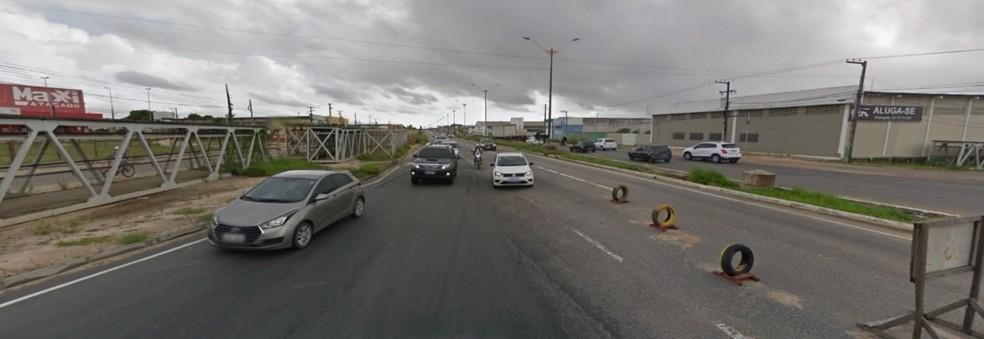 BR-101 é interditada para instalação de passarelas em Parnamirim, na Grande Natal