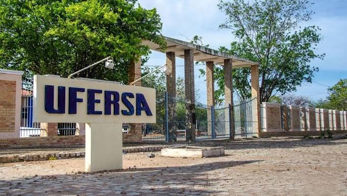 Ufersa segue com inscrições abertas para professor efetivo no RN; salário é de até R$ 10 mil