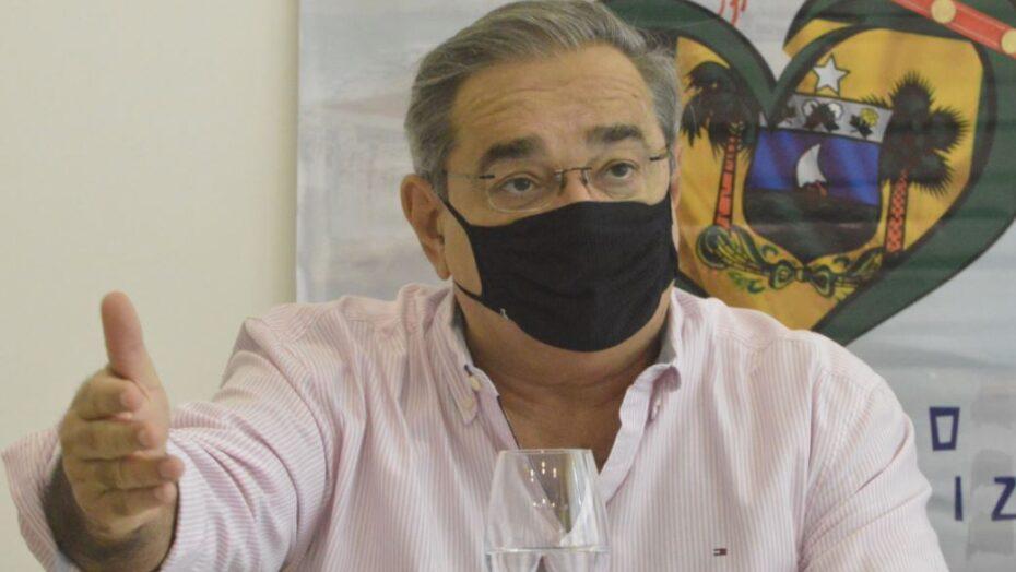 Com aumento de casos de Covid, Álvaro derruba passaporte vacinal