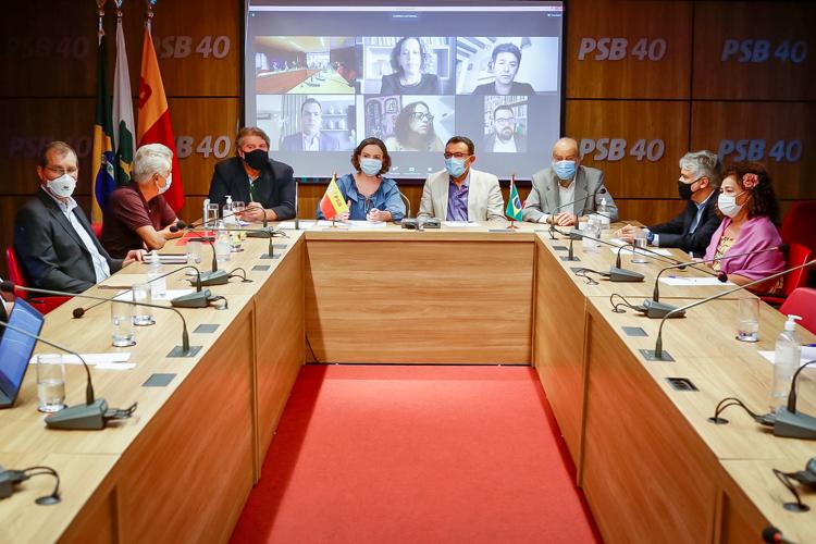 Diálogo avança e federação entre PT, PSB, PCdoB e PV deve se concretizar