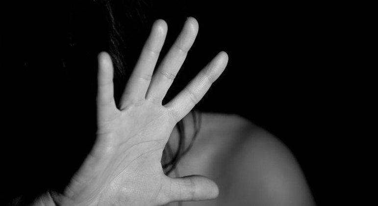 Exclusão de defesa da honra em violência doméstica e feminicídio é analisado pelo Senado
