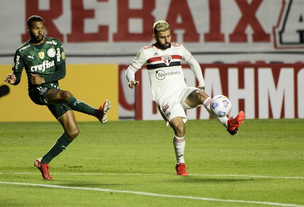 Inter anuncia contratação de Liziero, do São Paulo