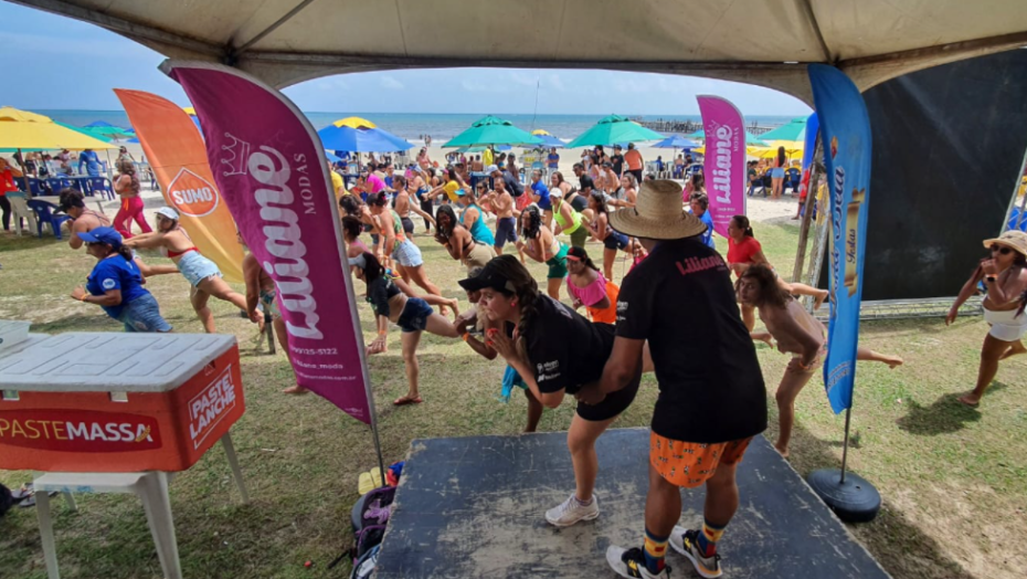 Verão de Parnamirim movimenta a praia de Pirangi