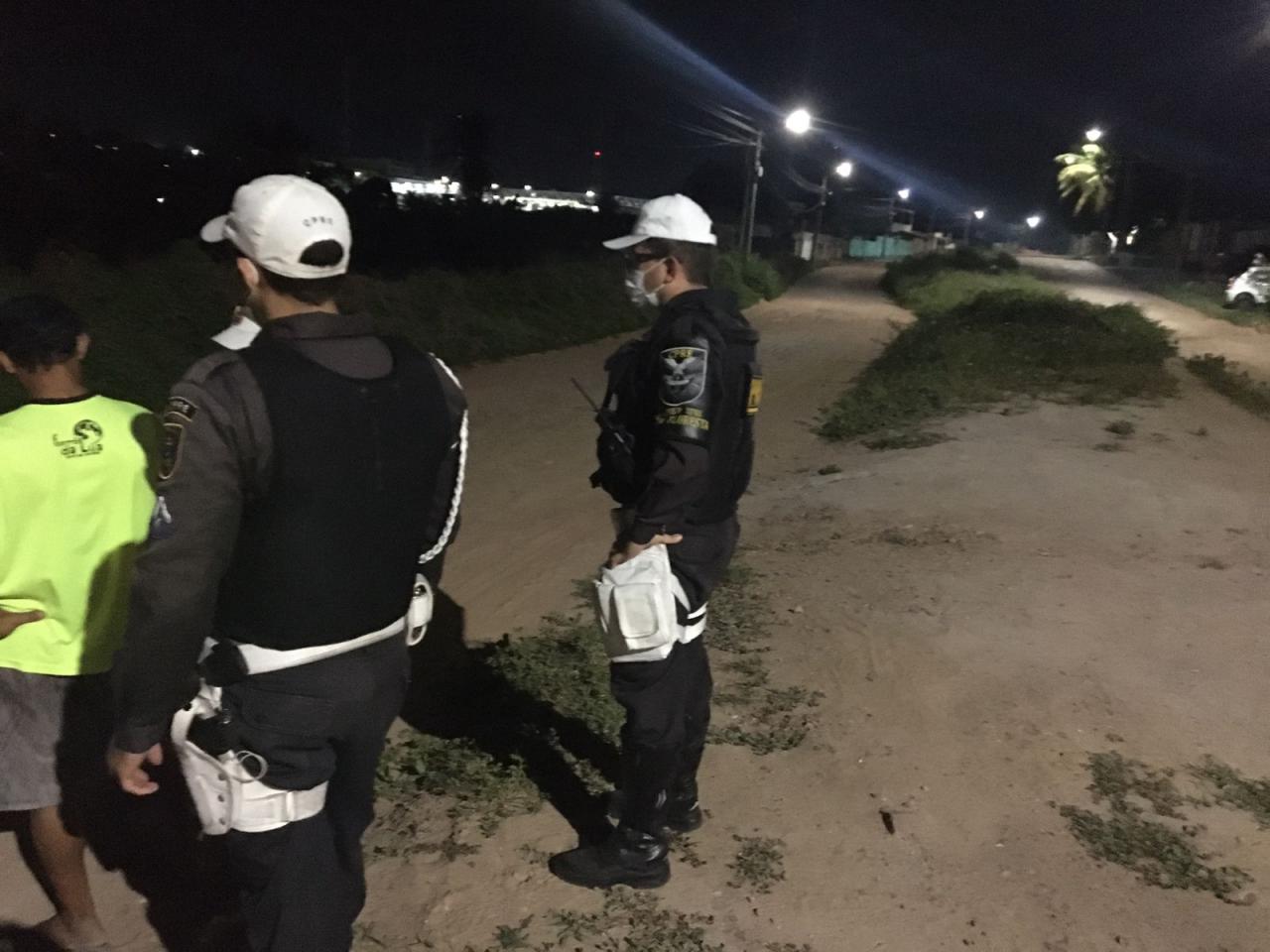 CPRE FLAGRA HOMEM PORTANDO ENTORPECENTE EM NÍSIA FLORESTA