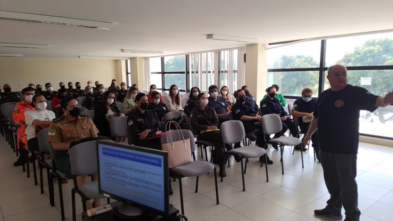 Natal sedia curso nacional de capacitação para atendimento de mulheres vítimas de violência