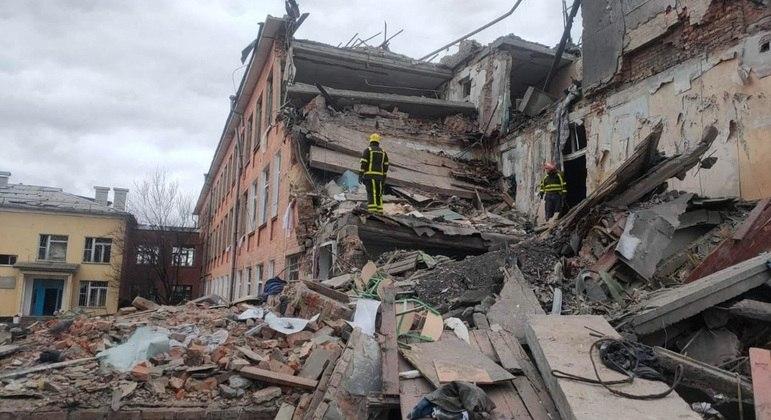 Ataque russo a base militar na fronteira com a Polônia deixa 35 mortos e 134 feridos