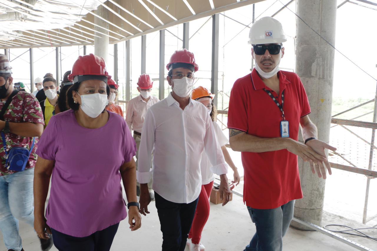 Saúde: equipes do Governo e do Banco Mundial vistoriam Hospital da Mulher
