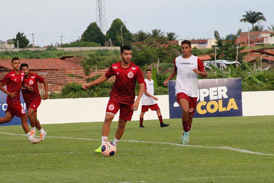 Arbitragem Fifa e VAR no jogo final