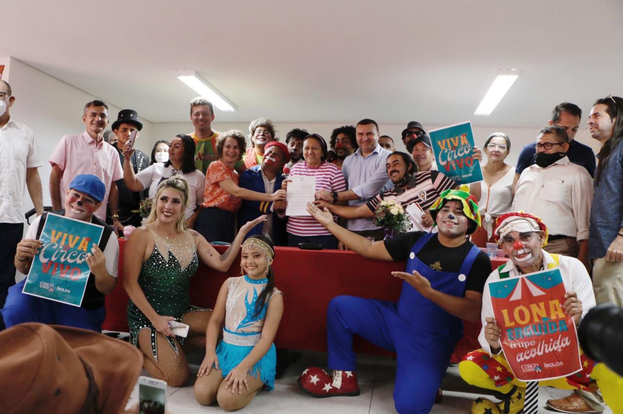Lei promove cidadania a integrantes de circos e associações artísticas itinerantes