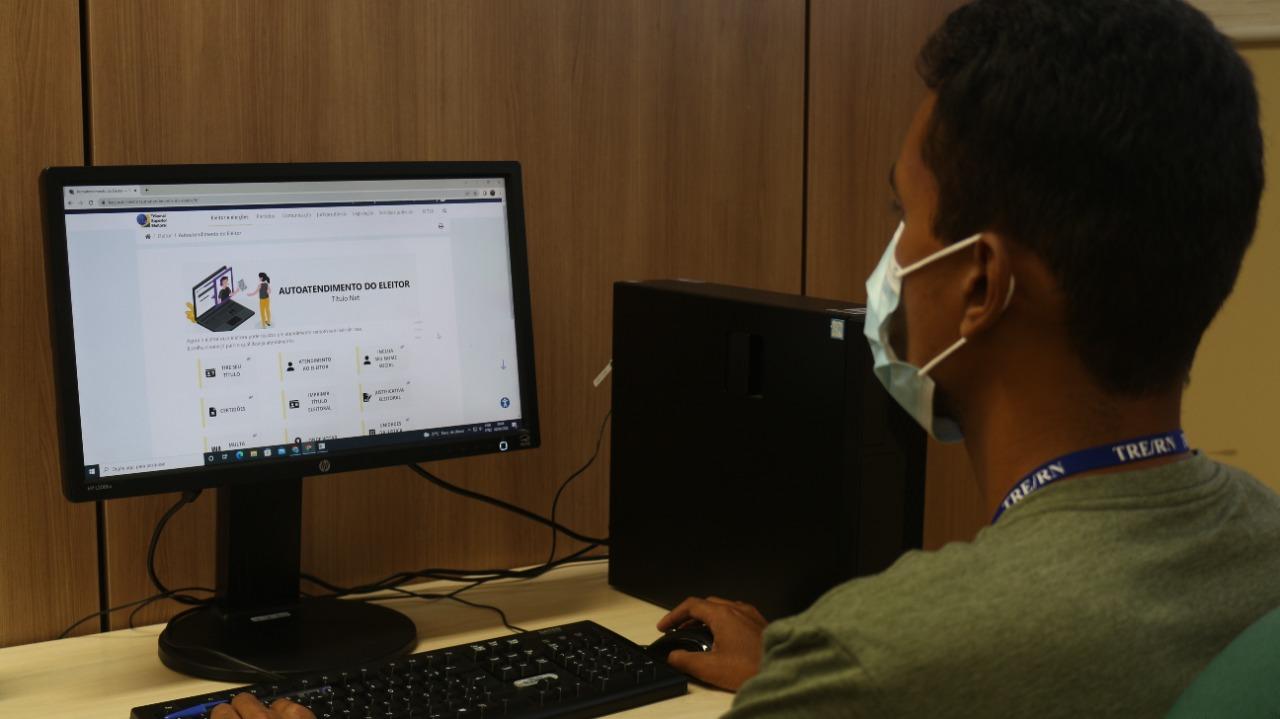Prazo para tirar, regularizar e transferir o título de eleitor termina em 15 dias